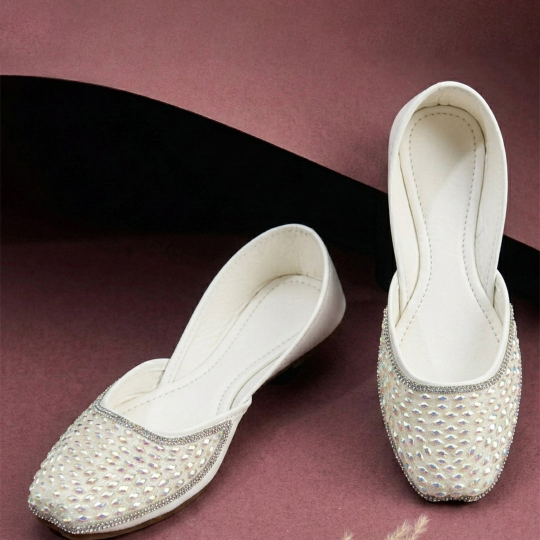 Planet Walk TARA 2138 White Flats - Main