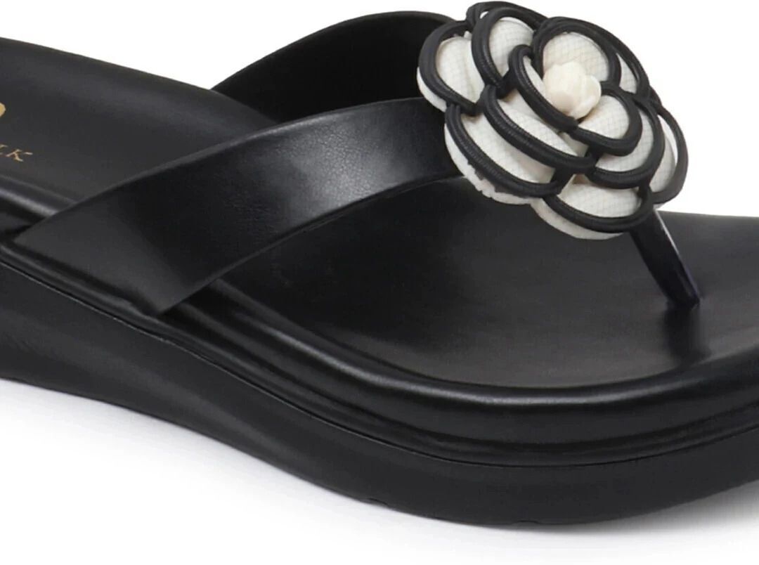 Planet Walk F219 Black Heels - Detail