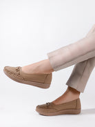 SHOECUBE COMFY 102 Tan Loafers - Back