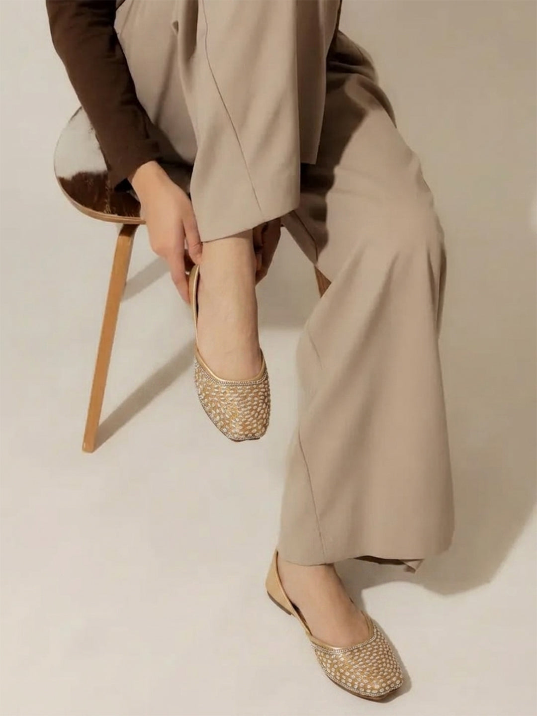 Planet Walk TARA 2138 Gold Flats - Side