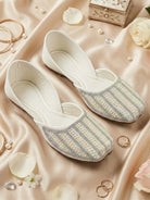Planet Walk RANI 2137 White Flats - Main