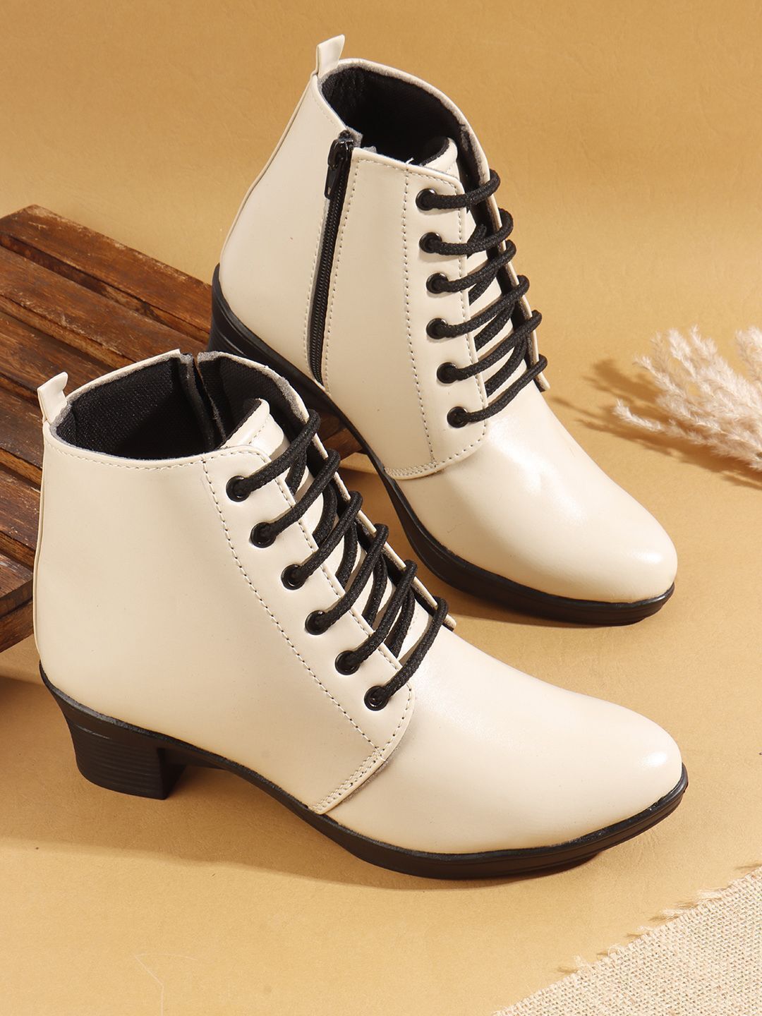 Planet Walk 1898 Cream Boots - Main