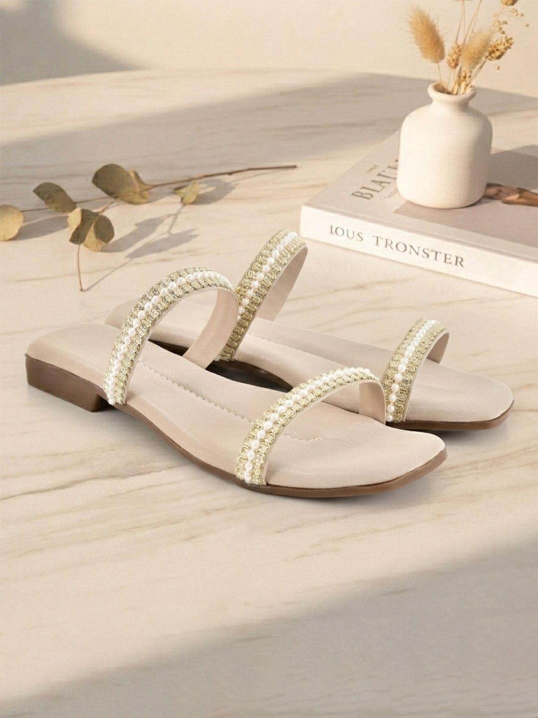 Planet Walk PEARL 2168 Cream Flats - Main