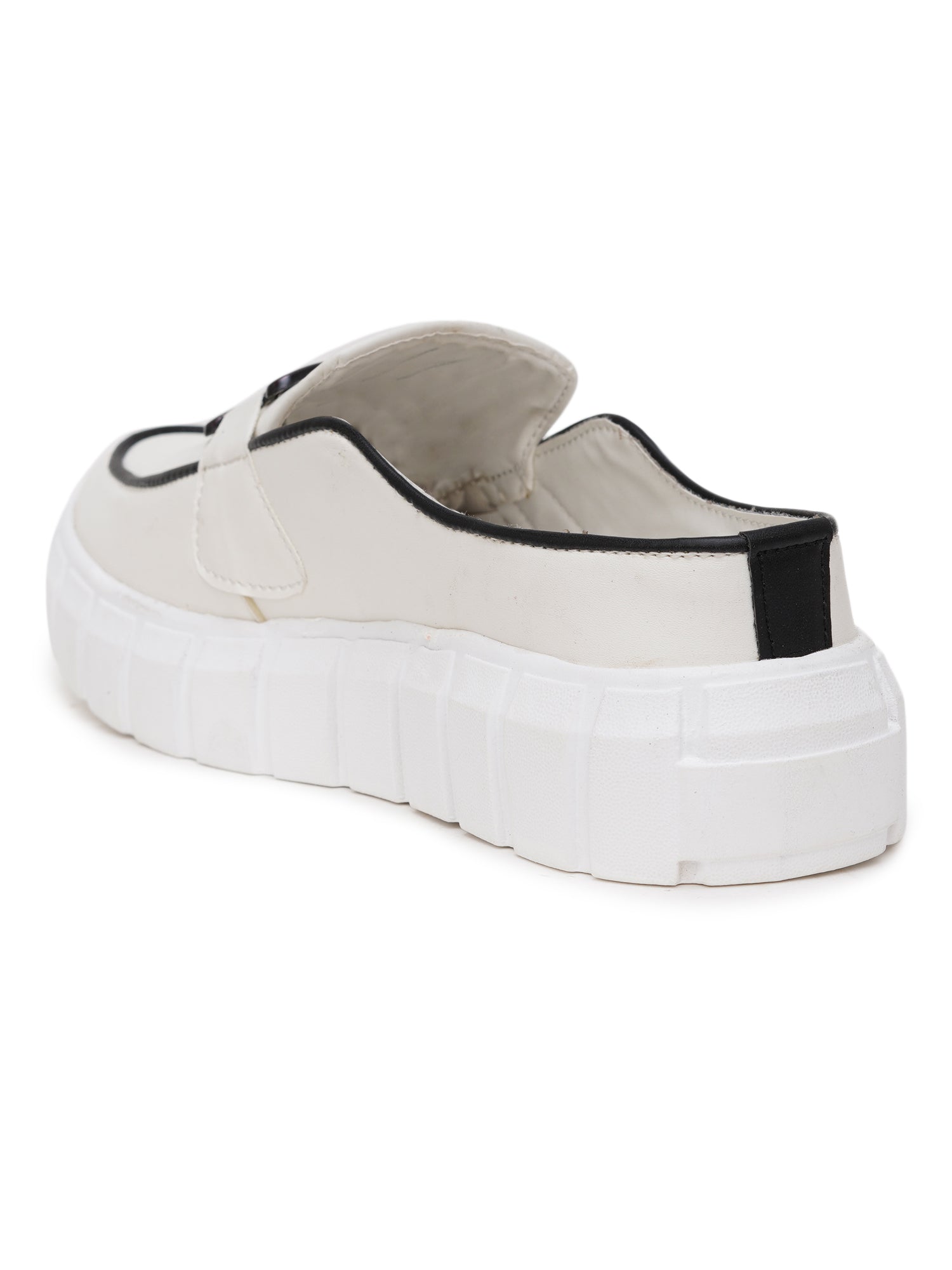Planet Walk Pailet Women's Sneakers - White view 4