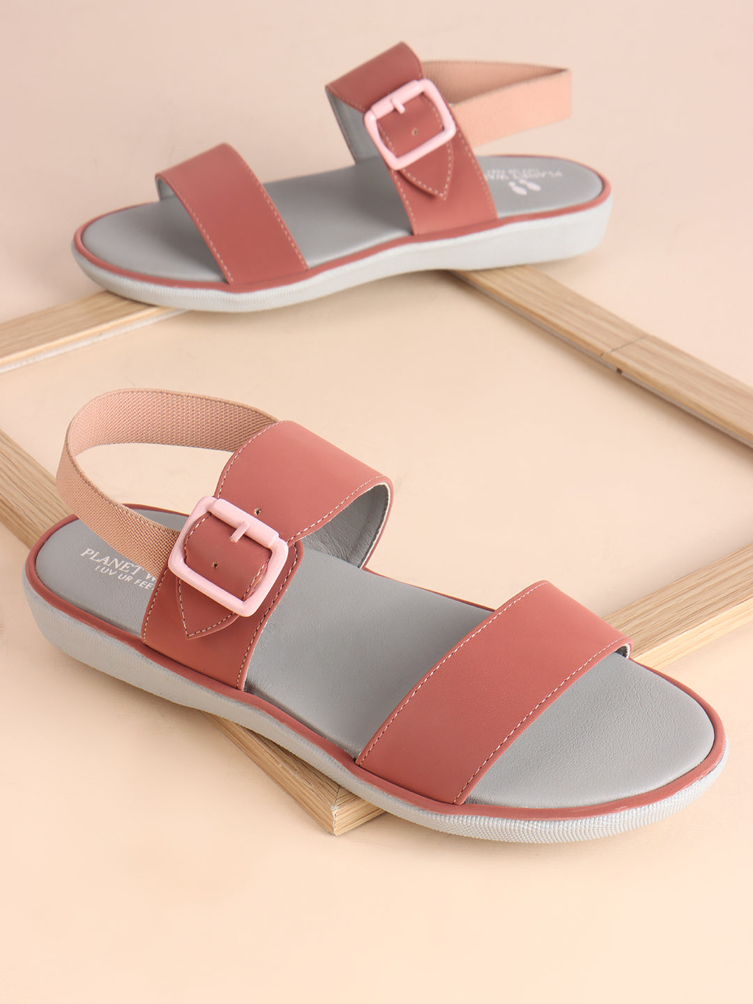 Planet Walk C4039428 Women's Flats - Peach