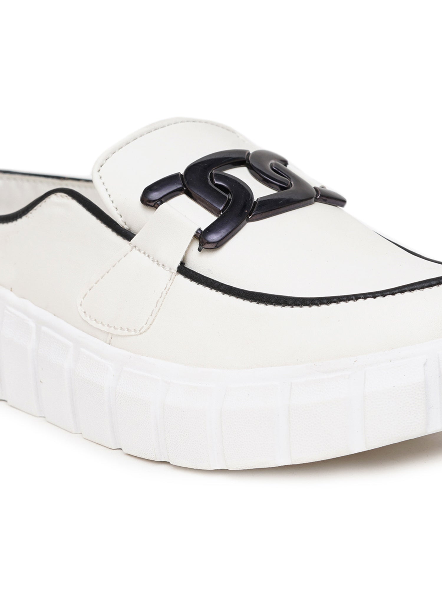 Planet Walk Pailet Women's Sneakers - White view 2