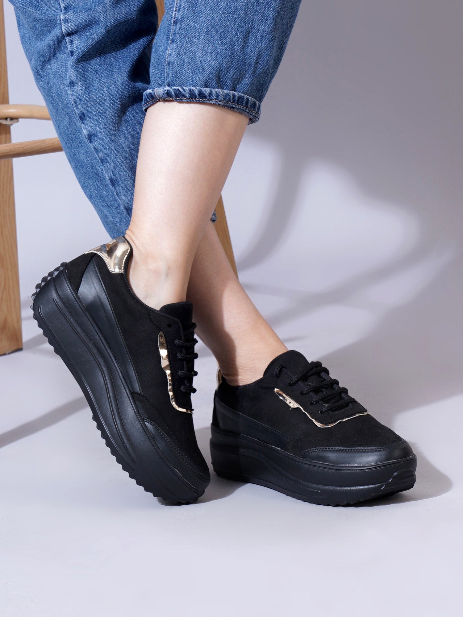 Planet Walk 6008 Women's Sneakers - Black